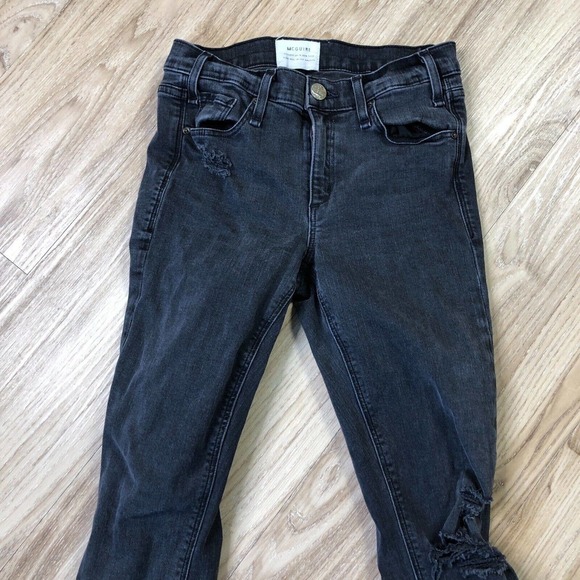 McGuire Denim Newton Skinny Jean Dark Wash Size 26 Distressed Torn Knee USA - Picture 2 of 9